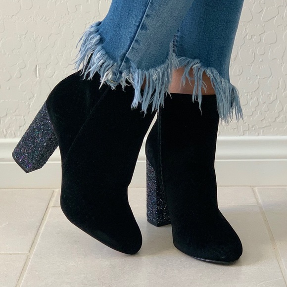 Velvet Textured Glittering Block Heel Ankle Boot - Picture 7 of 7